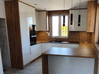 97111446_326250951688763_69