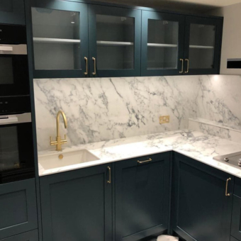 121595811_363642558327460_1