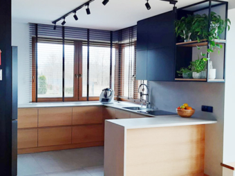 161555099_368110144217656_4