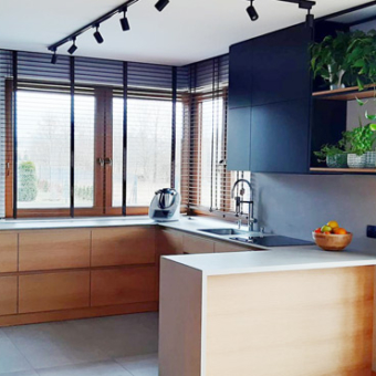 161555099_368110144217656_4