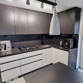 Meble kuchenne Jaslo - Opa Mebel - realizacja z użyciem materiału Dekton (3)